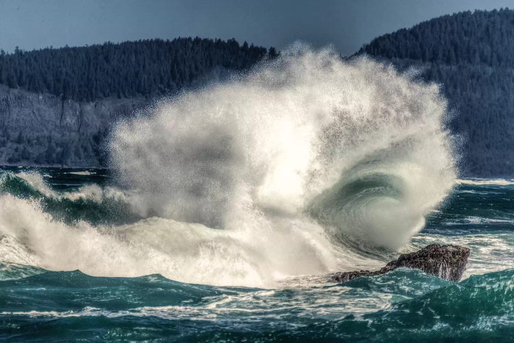 Spring Storm, breaking waves, Cape Kiwanda State Park, Oregon Coast, USA, Late Spring