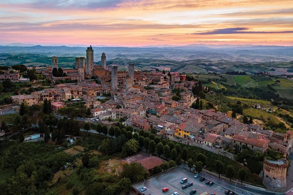 Siena: San Gimignano, Tuscany by Matteo Colombo