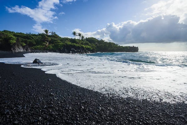 Hawaii: Black Sand Beach, Maui Island, Hawaii by Matteo Colombo
