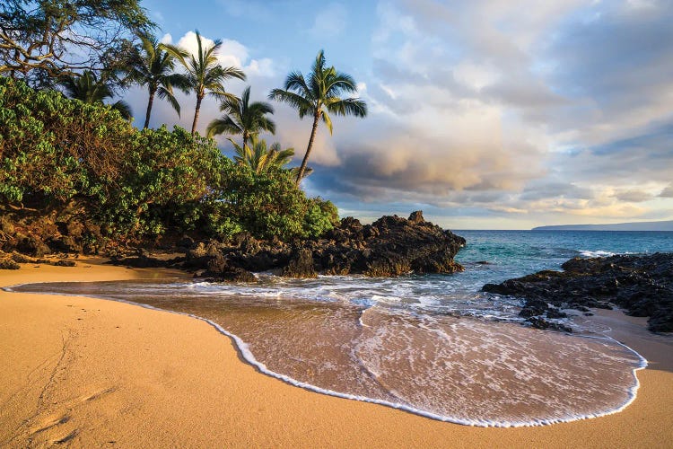 Secret Beach Sunset, Maui Island, Hawaii