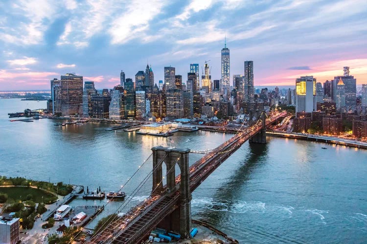 Brooklyn Bridge And Lower Manhattan Skyline, New York City, New York, USA