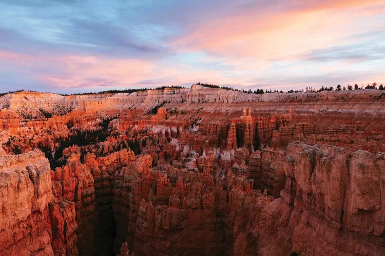 Awesome Sunset At Bryce Canyon