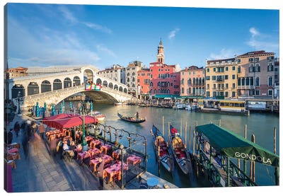 Rialto Bridge, Venice Canvas Art Print - Urban River, Lake & Waterfront Art