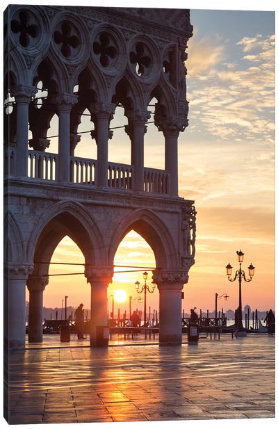 The Doge's Palace, Venice II Canvas Art Print - Column Art