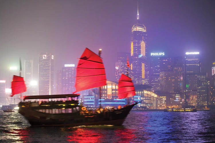 Chinese Junk Sail In Hong Kong