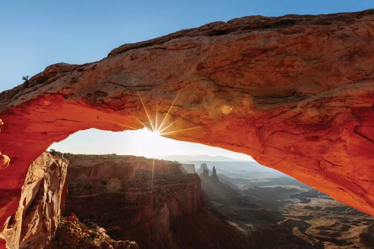 Mesa Arch At Sunrise II, Canyonlands National Park, Utah, USA