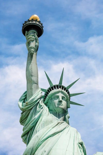 Sculptures & Statues: Lady Liberty by Matteo Colombo