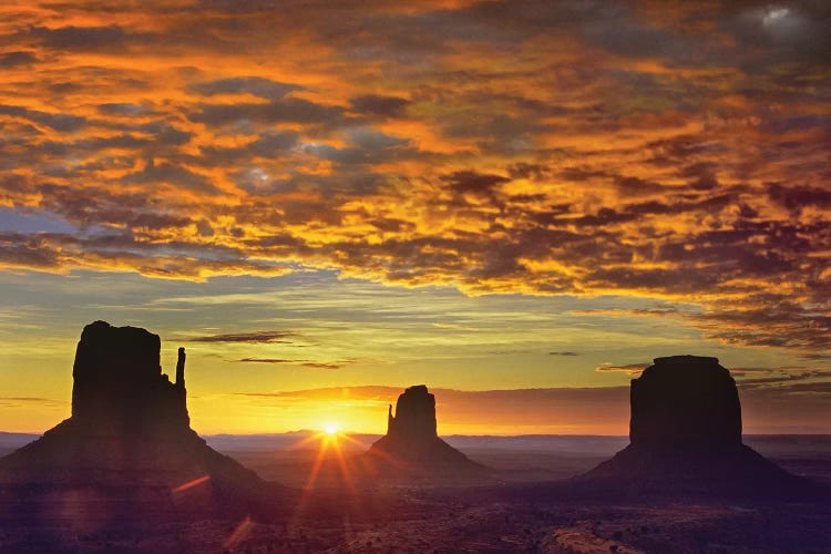 The Mittens And Merrick Butte At Sunrise, Monument Valley, Arizona