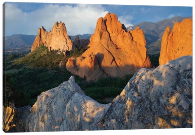 Gray Rock And South Gateway Rock, Conglomerate Sandstone Formations, Garden Of The Gods, Colorado Springs, Colorado I Canvas Art Print - Colorado Art