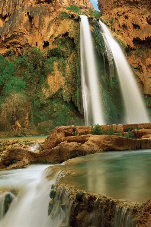 Havasu Creek Being Fed By One Of Its Three Cascades, Havasu Falls, Grand Canyon, Arizona