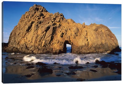 Sea Arch At Pfeiffer Beach, Big Sur, California Canvas Art Print - Rock Art