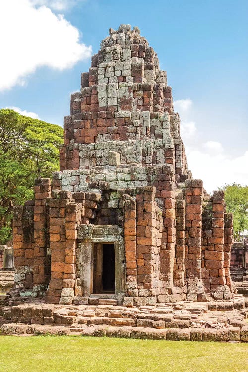 Thailand. Phimai Historical Park. Ruins of ancient Khmer temple complex.