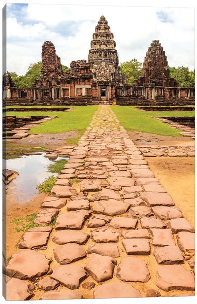 Thailand. Phimai Historical Park. Ruins of ancient Khmer temple complex. Central Sanctuary. Canvas Art Print