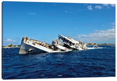 The Sinking Of Uss Kittiwake, Grand Cayman Canvas Art Print