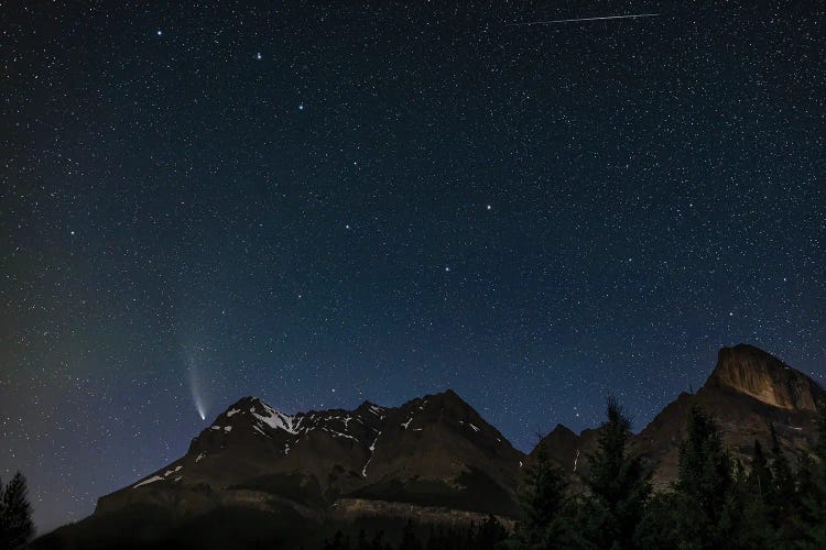 Comet Neowise And Ursa Major Over Mount Wilson, Alberta, Canada.