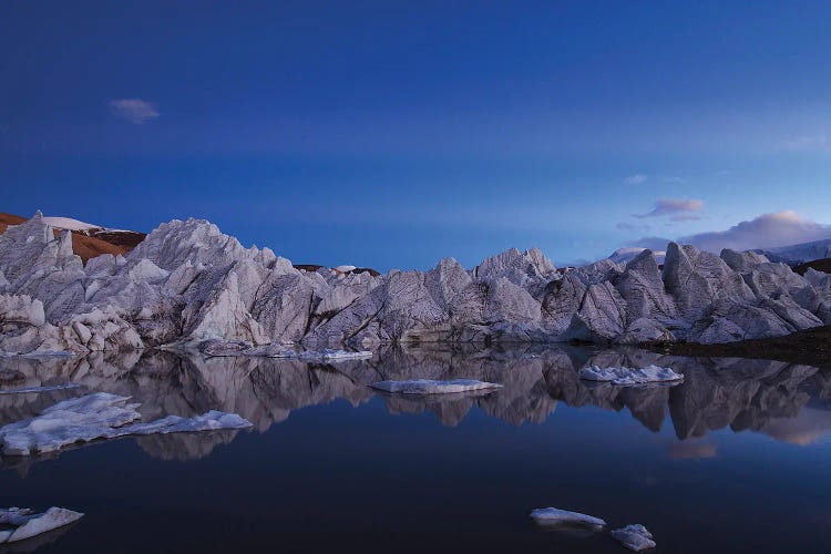 Anticrepuscular Rays Above A Glacier In The Himalayas Of Tibet