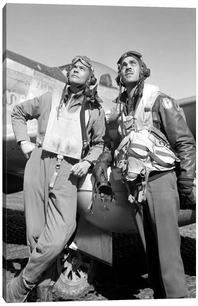 Photo Of Tuskegee Airmen Posing With A P-51D Aircraft Canvas Art Print - Air Force