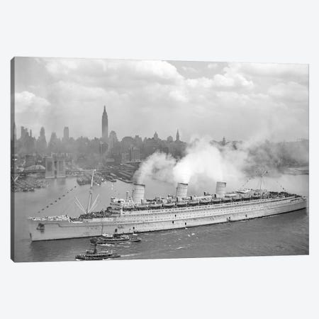 WWII Photo Of RMS Queen Mary Arriving In New York Harbor Canvas Print #TRK370} by Stocktrek Images Canvas Art Print