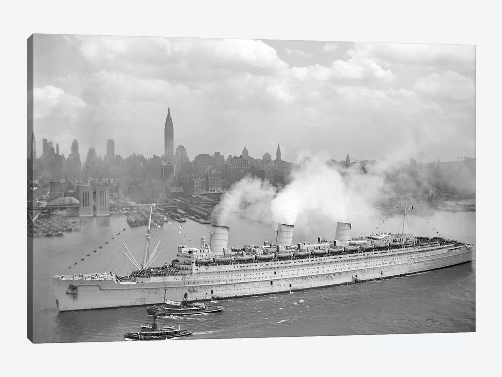WWII Photo Of RMS Queen Mary Arriving In New York Harbor by Stocktrek Images 1-piece Canvas Artwork