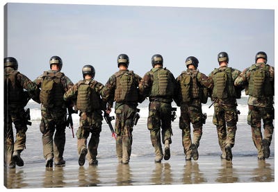 Crewman Qualification Training Students Hitting The Surf Canvas Art Print - Soldier Art