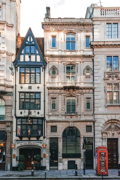 Out & About: Fleet Street - London by The Urbanteller