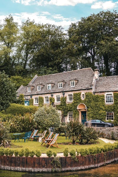 The Urbanteller: Bibury by The Urbanteller