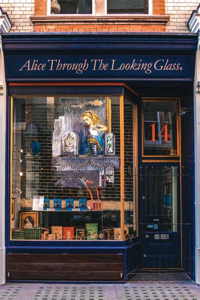 Fictional Characters: Alice by The Urbanteller