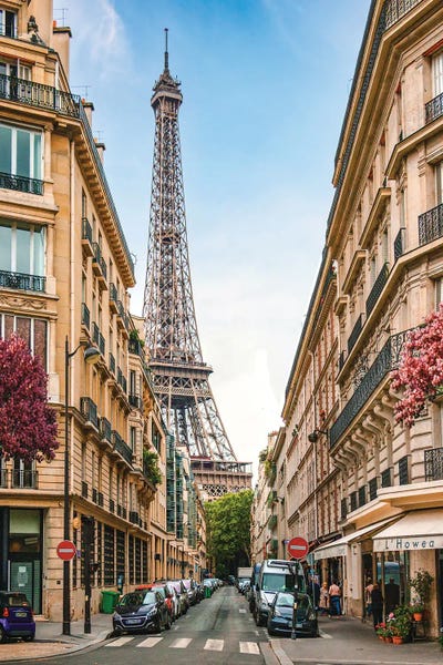 The Urbanteller: Eiffel Tower by The Urbanteller