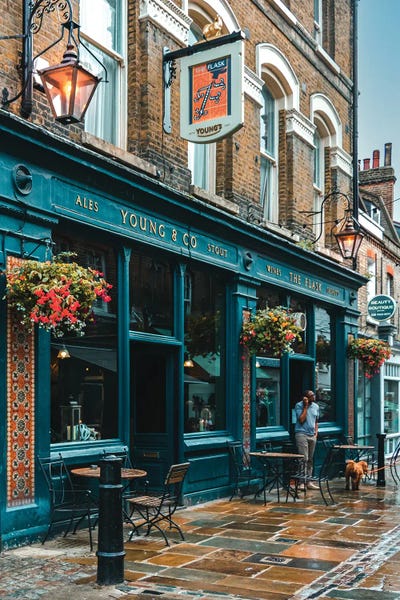 England: Flask London by The Urbanteller