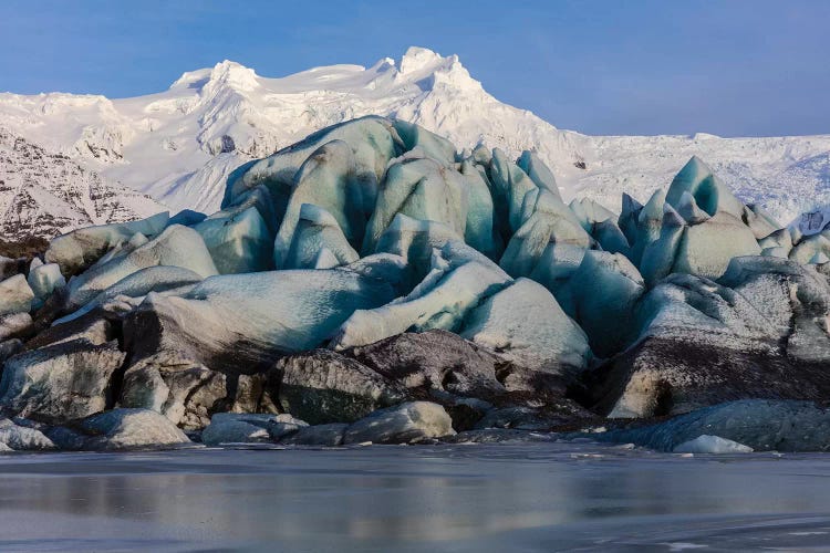 Svinafellsjokull glacier in south Iceland