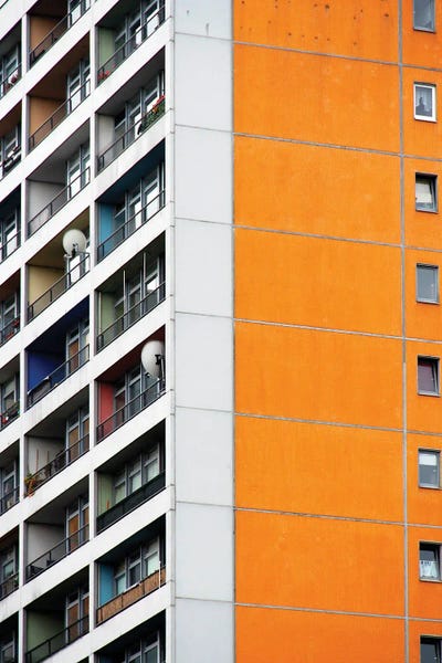 Alexandre Venancio: Berlin's Yellow Tone Building by Alexandre Venancio