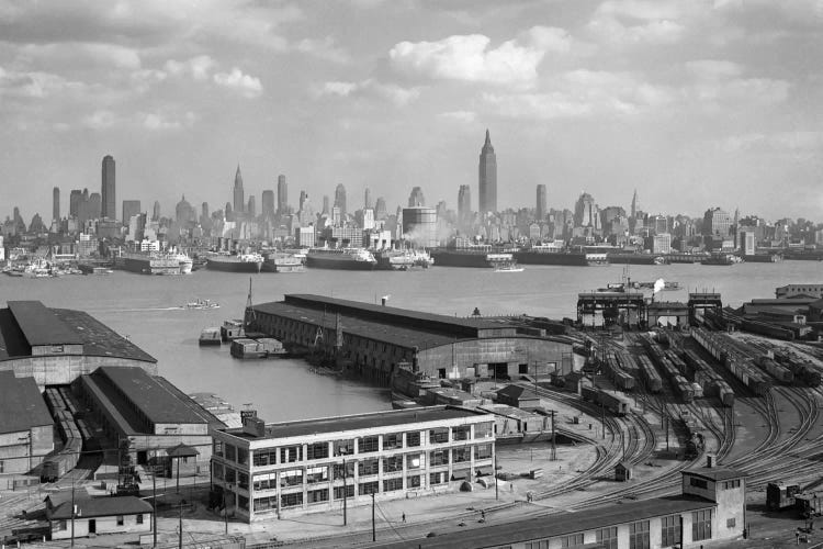 1930s Manhattan NYC Skyline Rockefeller Center To 14th Street And Ocean Liners View From Weehawken NJ USA