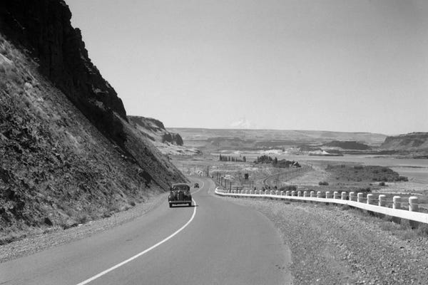 1930s Retro US 30 Walla Walla Washington Car Mountain Drive