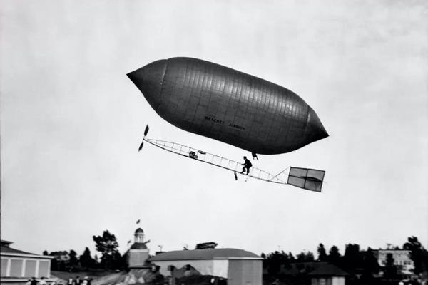 Blimps: 1900s-1910s Lincoln Beachey Airship Appearance Is Cross Between Hot Air Balloon And Blimp by Vintage Images