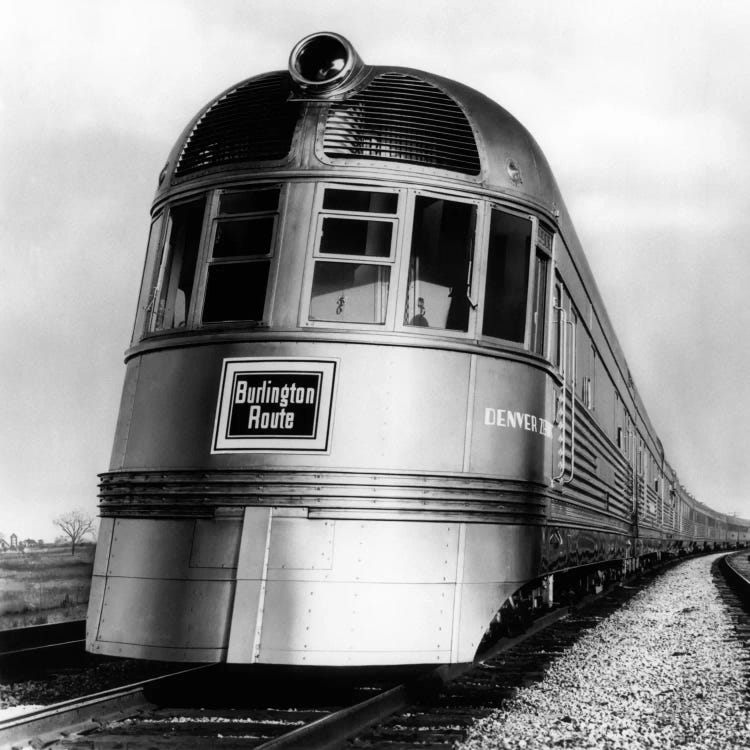 1930s-1940s Engine Head On Of Burlington Route Railroad Streamliner Denver Zephyr Chicago To Denver USA