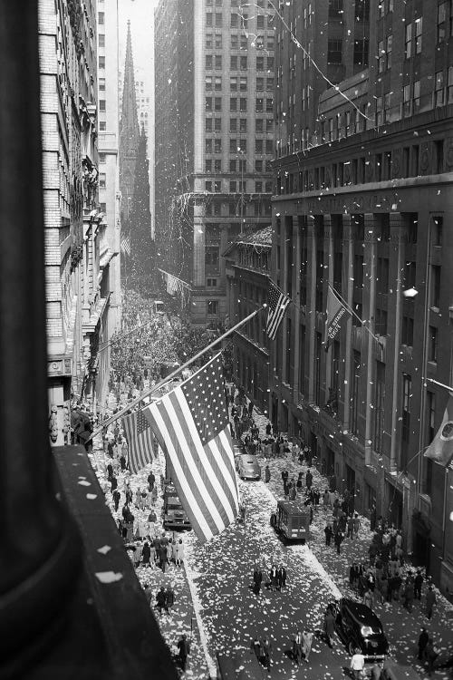 1945 Aerial View Of V-Day Celebration On Wall Street NYC With Flags And Confetti Flying