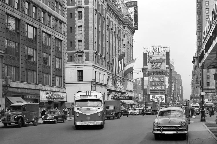 1950s New York City Times Square Traffic Broadway Bus Looking North To Duffy Square From West 44Th Street NYC NY USA