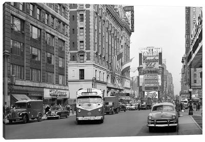 1950s New York City Times Square Traffic Broadway Bus Looking North To Duffy Square From West 44Th Street NYC NY USA Canvas Art Print - Times Square