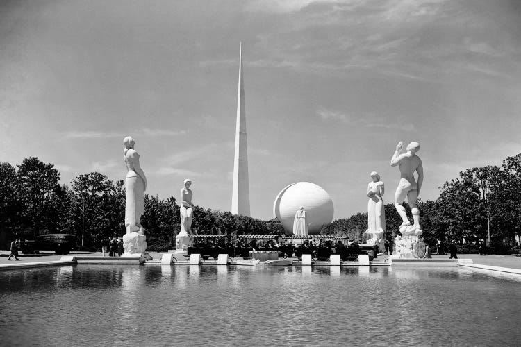 Constitution Mall 1939 World's Fair Pond Surrounded By Statues With Perisphere And Trylon Tower Obelisk New York USA