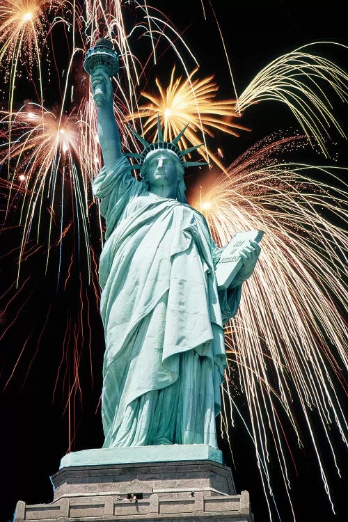 Fireworks Explode Behind Statue Of Liberty New York Ny