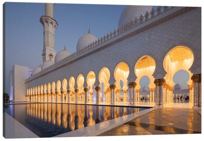 UAE, Abu Dhabi. Sheikh Zayed bin Sultan Mosque II Canvas Art Print - Column Art