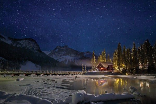Railroads: A Starry Fairytale Land by Yi Jiang
