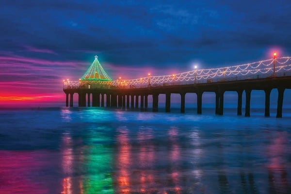 Zoe Schumacher: Christmas At Manhattan Beach Pier, California by Zoe Schumacher