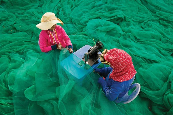 Zay Yar Lin: Sewing The Fishing Nets by Zay Yar Lin