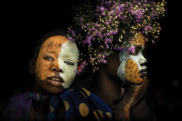 Zay Yar Lin: Sisters Of Suri Tribe by Zay Yar Lin