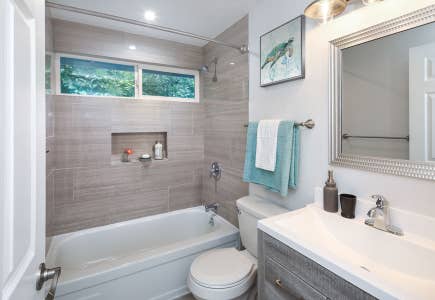 1-where-to-hang-bathroom