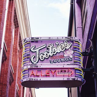 Ann Hudec RO164 Square